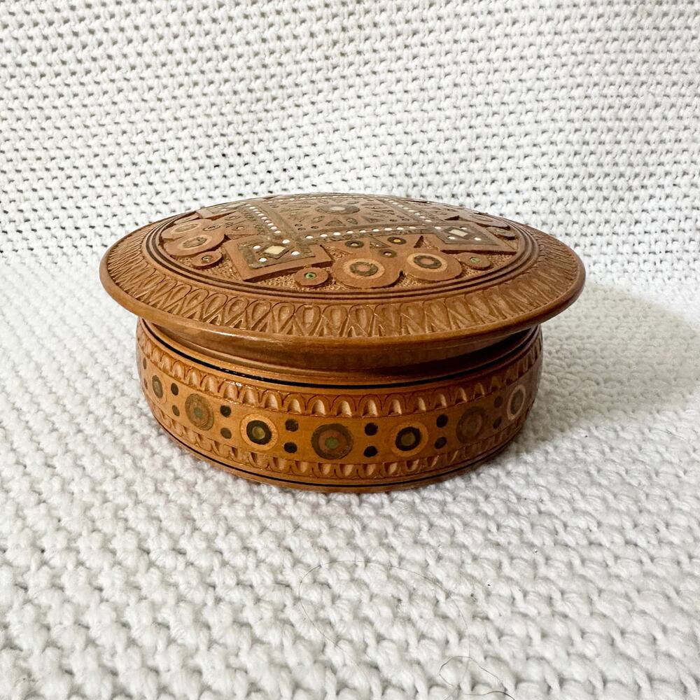 Handmade Russian Round Wood Trinket Box Lid Carved Inlaid Beads Irhatjk B Signed